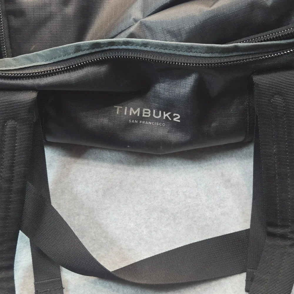 Timbuk2 Quest Duffle Bag Black Ripstop Backpack Straps 2523-2 Travel Gym Bag